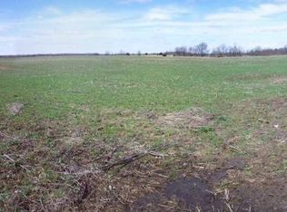 120 W Monroe St, Paris, MO 65275