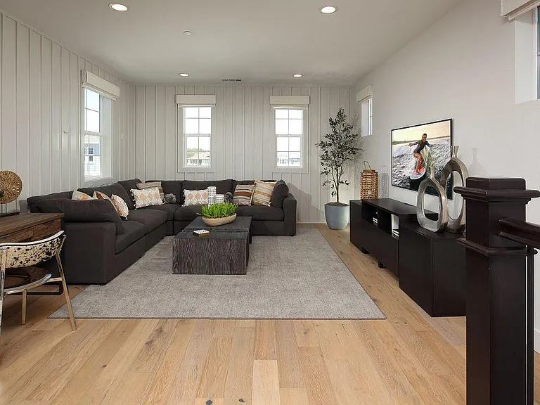 244 Bungalow Ct — Photo 5