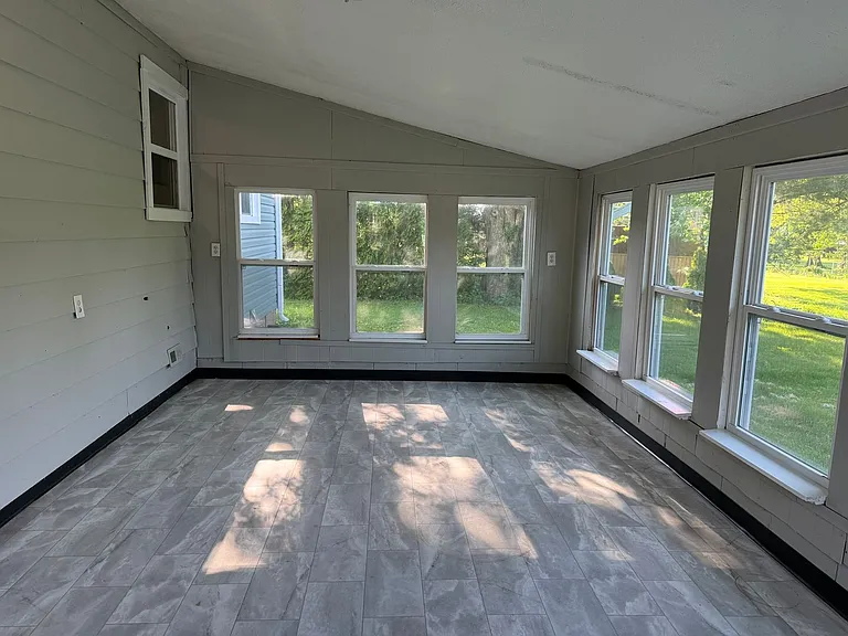 2101 E 430 S — Photo 27