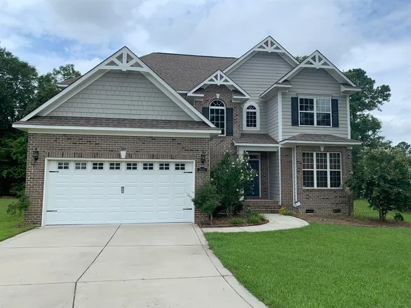 2805 Sand Trap Ln, Hope Mills, NC 28348