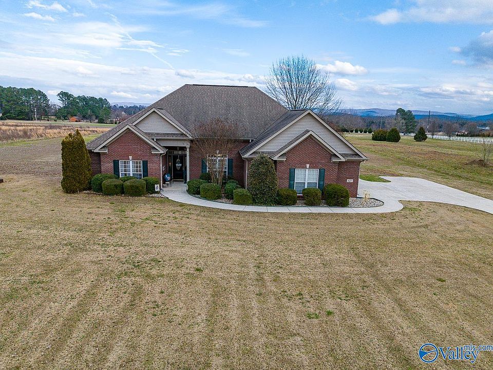 627 Beth Rd, New Market, AL 35761 Zillow