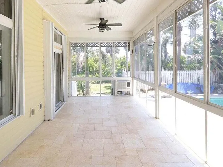 400 Seaside Ln — Photo 13