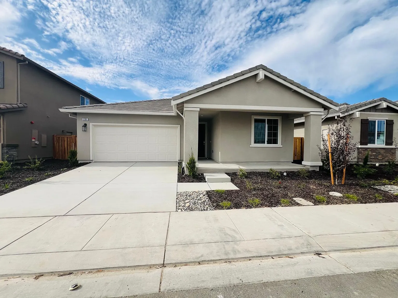 1761 Lacey Ave photo 1