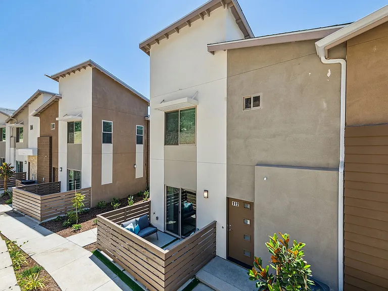 KSB - Santa Fe Townhomes — Photo 76