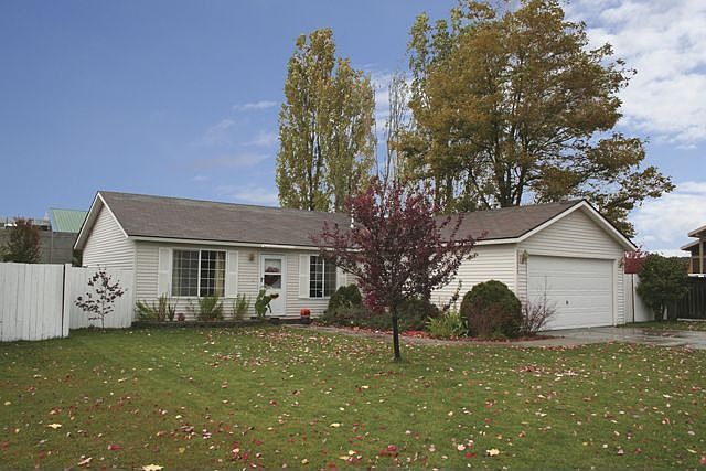 1st image of 23329 E Maxwell Ave