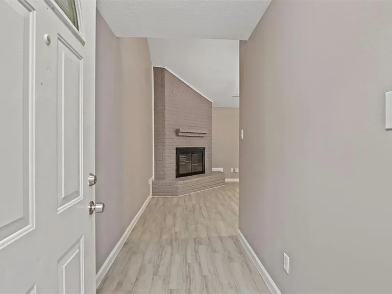6903 White Tail Dr — Photo 4