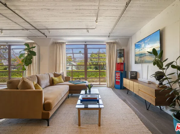 812 Fremont Ave Unit 203, South Pasadena, CA 91030