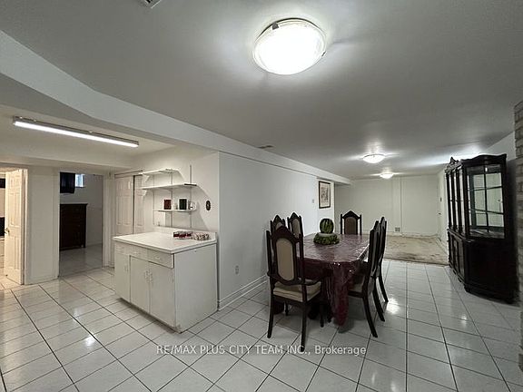5th image of 45 Jimston Dr #Basement