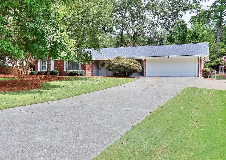 1st image of 2536 Pamela Dr