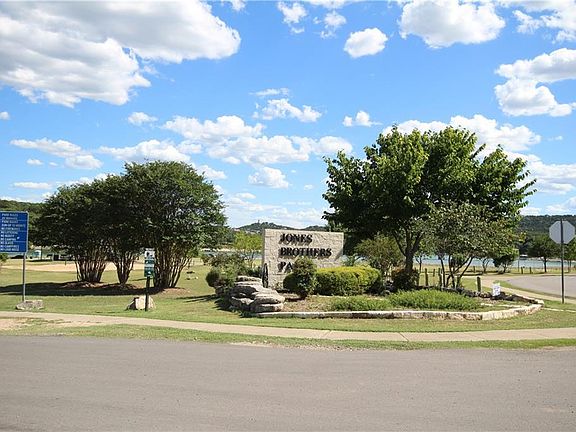 4th image of 11011 W Lakeview Dr