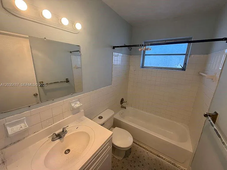 1663 NE Miami Gardens Dr #238 — Photo 4