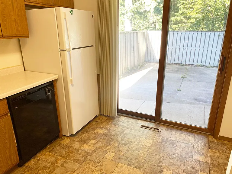 4PLEX-1912 Carol Dr — Photo 9