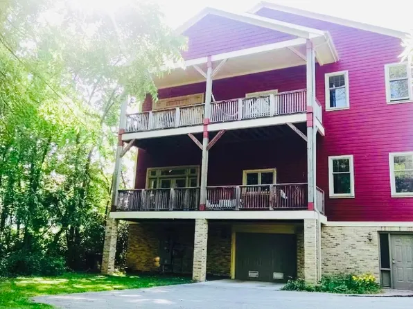 37 Stafford St, Plymouth, WI 53073