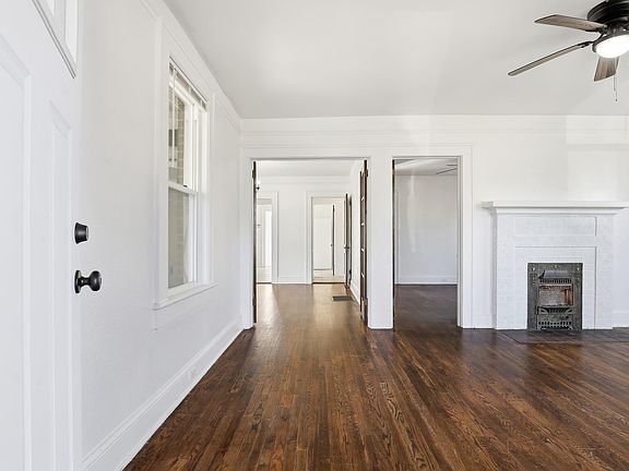 5th image of 208 Cater St