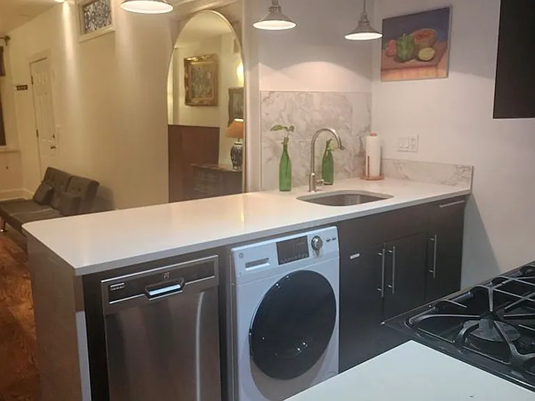 216 Edgecombe Ave #1 — Photo 5