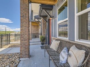 7042 Doncaster Ct, Castle Pines, CO 80108