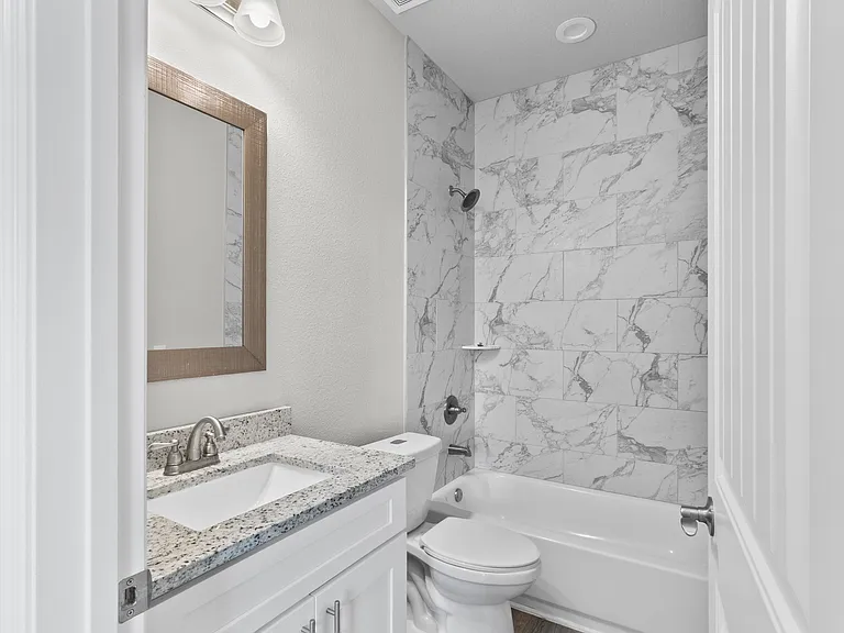 8 Regina Ln #B — Photo 20