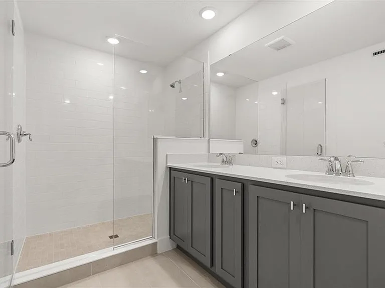 15489 Hamlin Park Dr — Photo 15