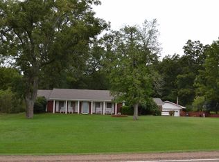 1007 Broadnax St, Daingerfield, TX 75638