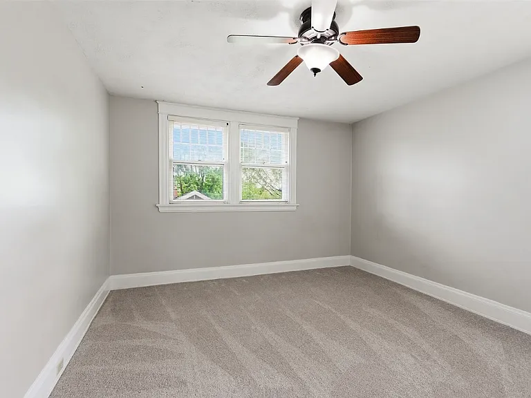 2840 Pine Grove Ave — Photo 29