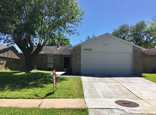 6922 Pickett Dr, Richmond, TX 77469