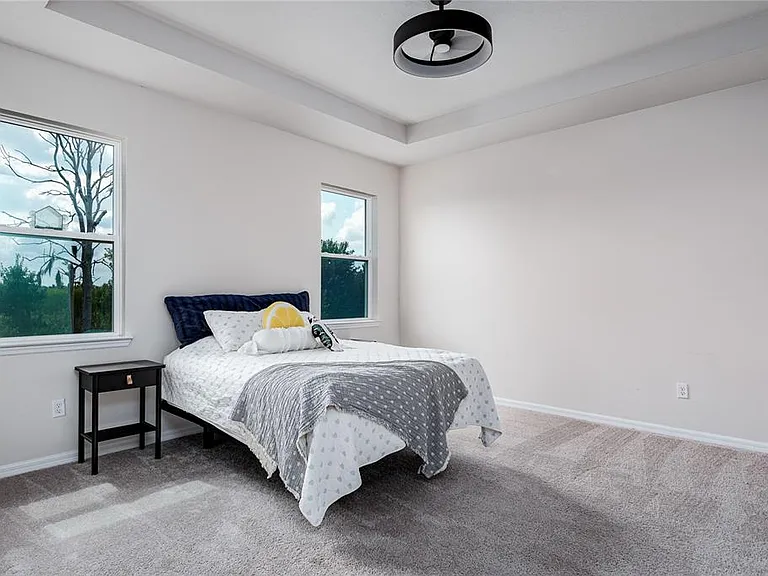 10622 Eustis Dr — Photo 11