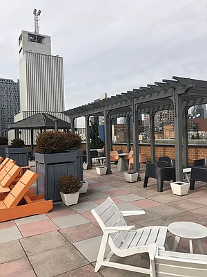 Rented by Spire Group | media 10