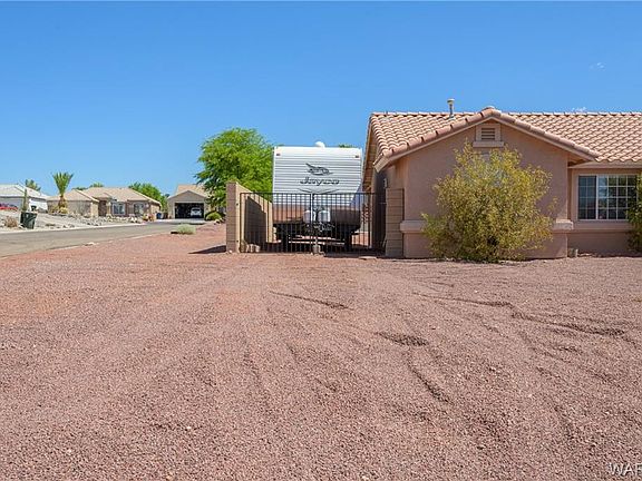 2nd image of 2084 E Jeffrey Dr