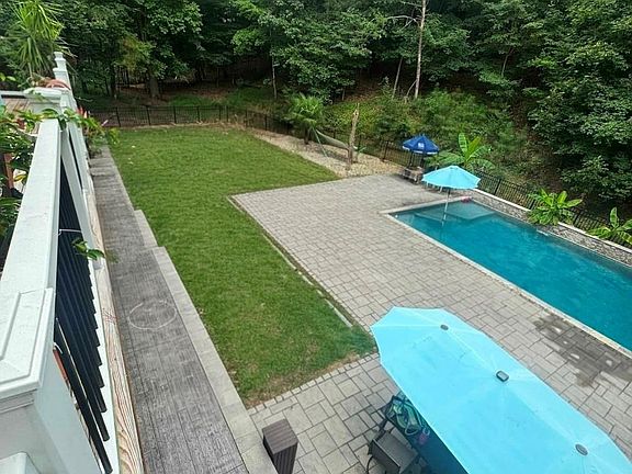 2nd image of 11112 Broken Brook Way