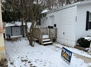 105 Blackberry Rd, Dayton, OH 45431