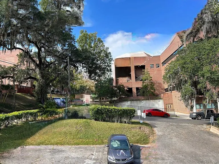 1533 S Bronough St #A — Photo 3