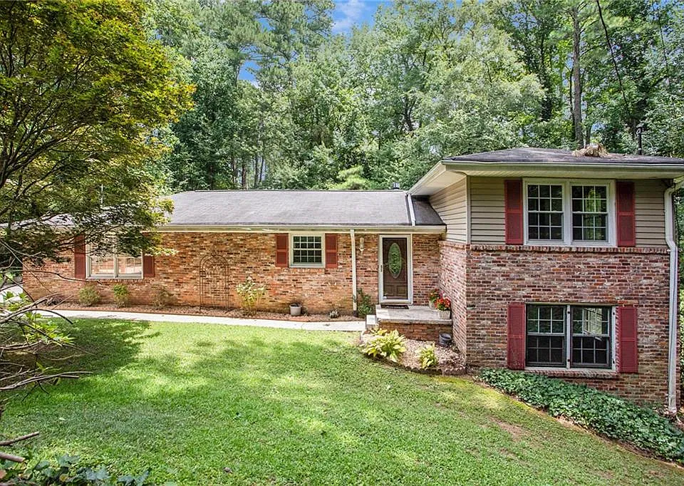 1768 Briarlake Cir