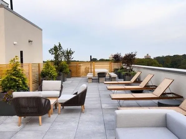 111 Montgomery Street image 13 of 14