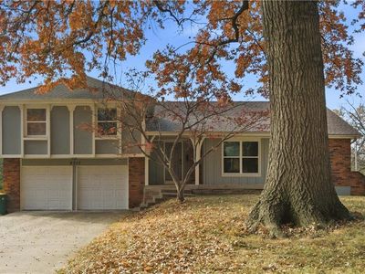 9317 W 82nd St, Overland Park, KS, 66204