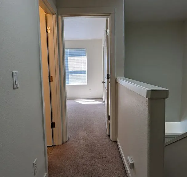 Halsey East Townhomes — Photo 82