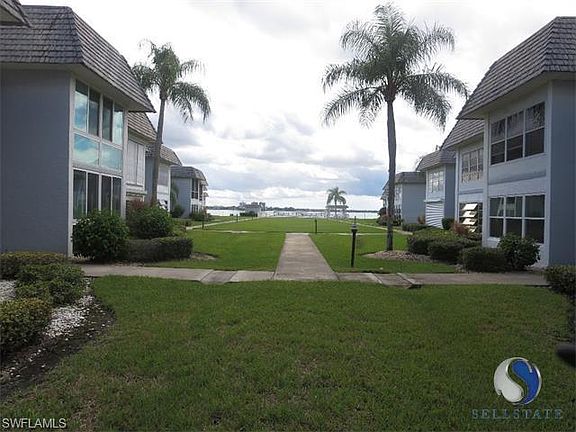 "Beautiful grounds" & River view