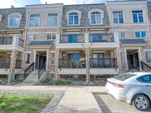 2441 Greenwich Dr #51, Oakville, ON L6M 0S3