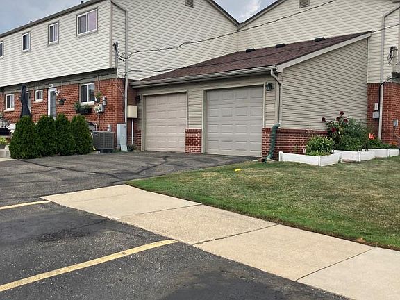 2nd image of 20817 Washington Dr