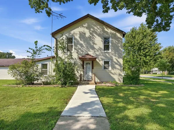 109 E Mondamin St, Minooka, IL 60447