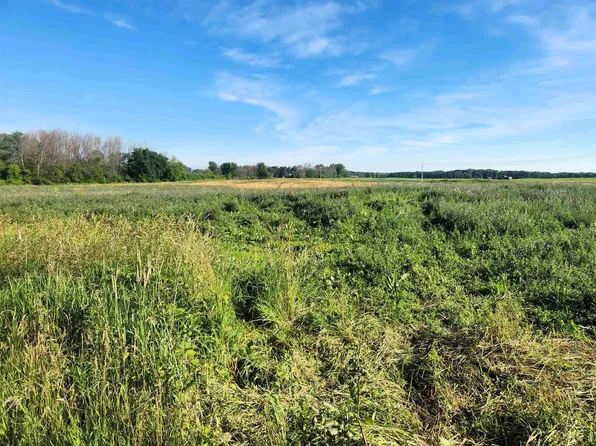 Pine Grove Rd #3, Green Bay, WI 54311