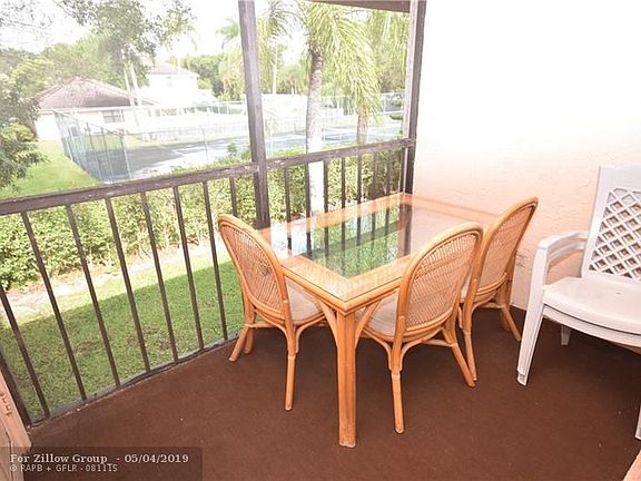 5th image of 22112 Palms Way APT 202