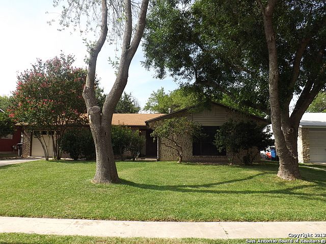1st image of 5843 CASTLE RUN DR