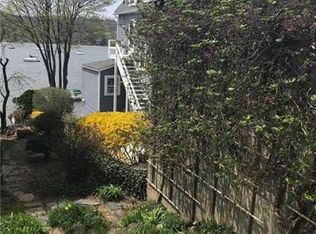 135 Bayview Ave, Northport, NY 11768