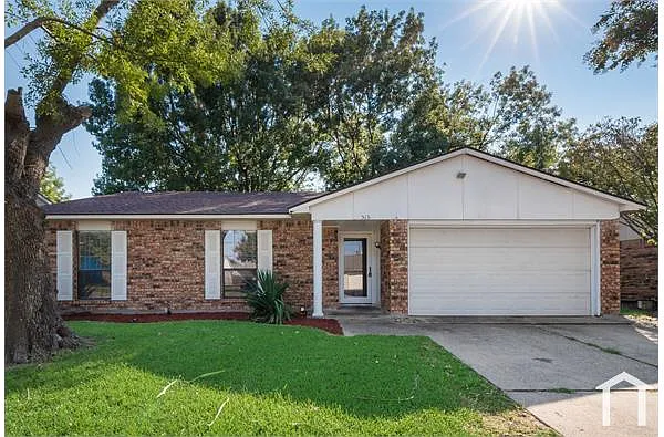 Building Photo - 515 Forestwood Dr