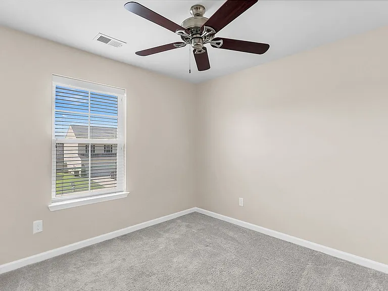 1104 Friartuck Trl — Photo 33