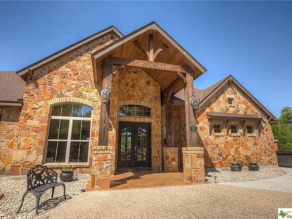 4th image of 707 Malaga Ct