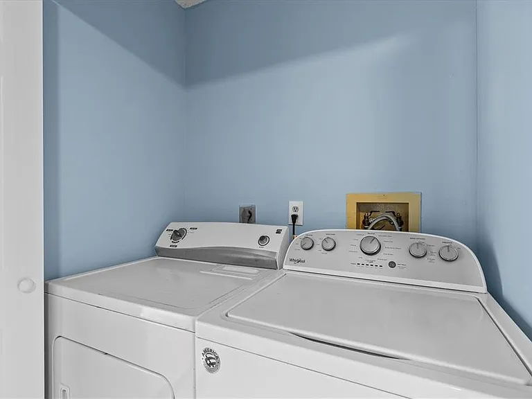 4045 Arrowwood Ct — Photo 22