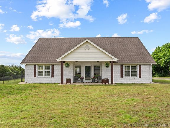 2nd image of 107 County Road 3004