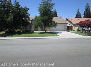 615 Wanstead Ln, Bakersfield, CA 93312