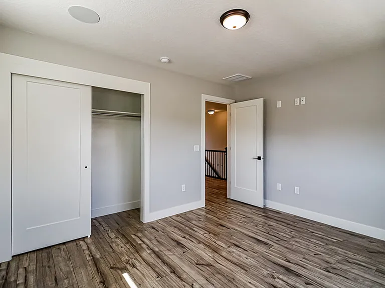 1611 W Parkview Dr — Photo 11